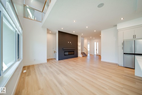 42 20425 93 Avenue, Edmonton, AB - Indoor