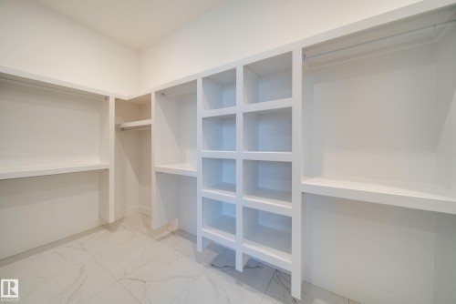 42 20425 93 Avenue, Edmonton, AB - Indoor With Storage