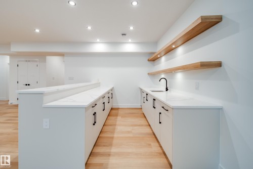 42 20425 93 Avenue, Edmonton, AB - Indoor Photo Showing Other Room