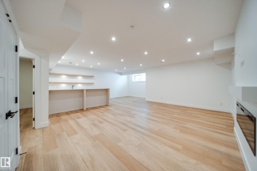 42 20425 93 Avenue, Edmonton, AB - Indoor Photo Showing Other Room