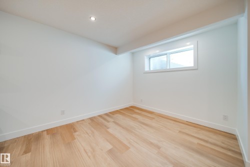42 20425 93 Avenue, Edmonton, AB - Indoor Photo Showing Other Room