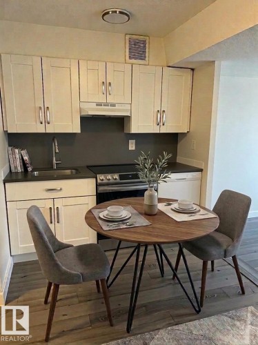 422 10160 114 Street Nw, Edmonton, AB - Indoor