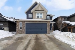 114 Avebury Court  Sherwood Park, AB T8H 0Z3