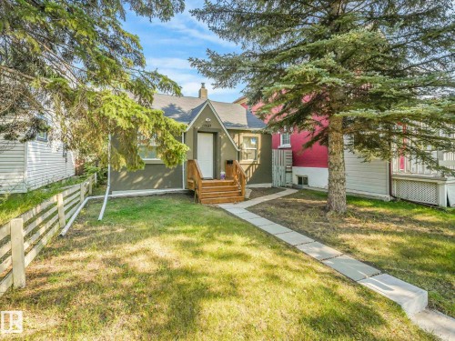 11927 95A Street, Edmonton, AB - Outdoor