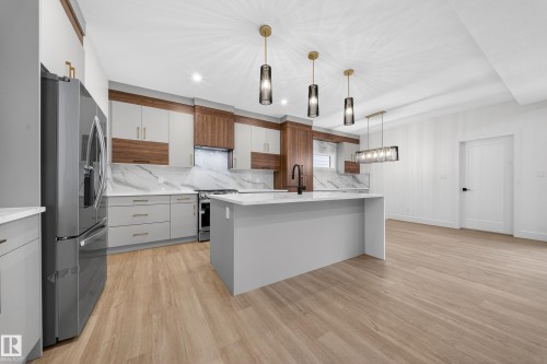 6115 Crawford Drive, Edmonton, AB - Indoor Photo Showing Kitchen With Stainless Steel Kitchen With Upgraded Kitchen