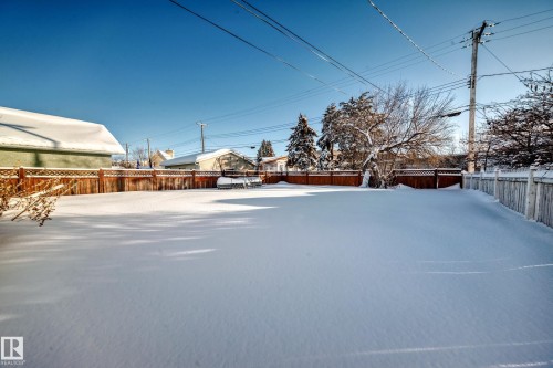 View of fenced backyard - 10115 104, Westlock, AB - Outdoor