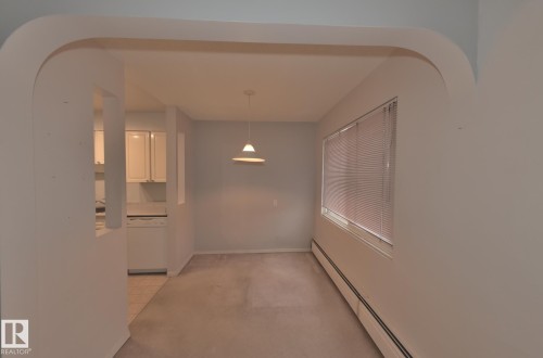 303 11420 40 Avenue, Edmonton, AB - Indoor Photo Showing Other Room