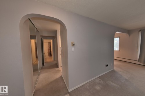 303 11420 40 Avenue, Edmonton, AB - Indoor Photo Showing Other Room