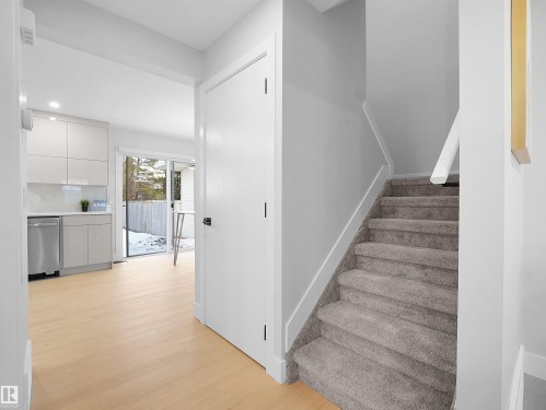 9409 173 Street, Edmonton, AB - Indoor Photo Showing Other Room