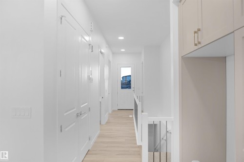 7505 Observer Lane, Edmonton, AB - Indoor Photo Showing Other Room