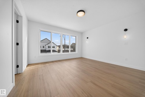 3736 Erlanger Drive, Edmonton, AB - Indoor