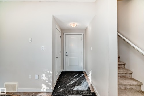 60 903 Crystallina Nera Way, Edmonton, AB - Indoor Photo Showing Other Room