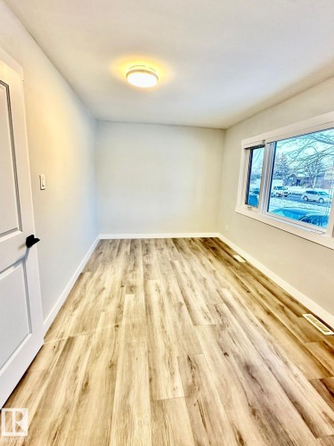A 9232 75 Street, Edmonton, AB - Indoor Photo Showing Other Room
