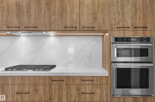 14032 106A Avenue, Edmonton, AB - Indoor Photo Showing Kitchen