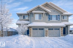 2720 COUGHLAN GREEN Green  Edmonton, AB T6W 3N8