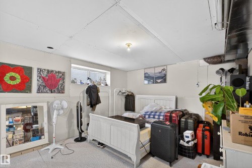 Misc room featuring carpet floors - 5910 Anthony Crescent, Edmonton, AB - Indoor