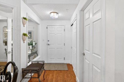 103 9811 96A Street, Edmonton, AB - Indoor Photo Showing Other Room