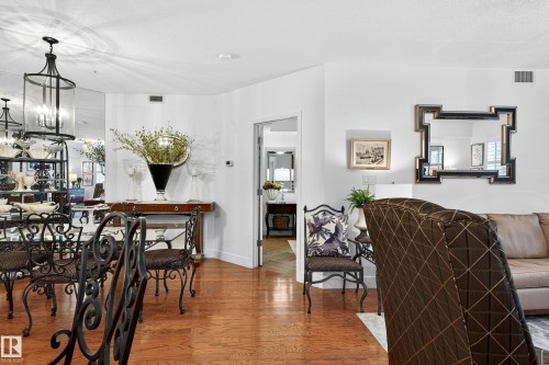 103 9811 96A Street, Edmonton, AB - Indoor