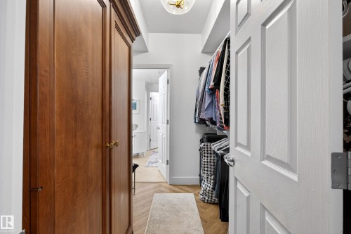 103 9811 96A Street, Edmonton, AB - Indoor Photo Showing Other Room
