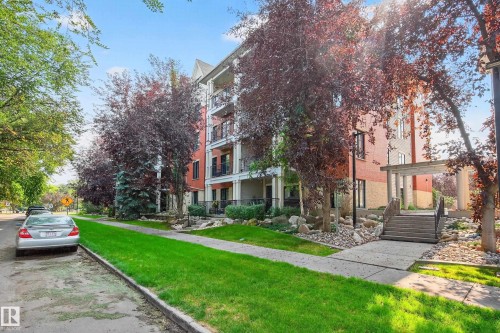 103 9811 96A Street, Edmonton, AB - Outdoor