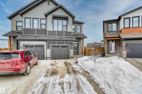 1727 Plum Crescent, Edmonton, AB - Outdoor With Facade