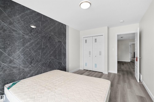 1727 Plum Crescent, Edmonton, AB - Indoor Photo Showing Bedroom