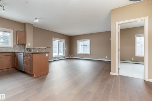 114 263 Macewan Road, Edmonton, AB - Indoor Photo Showing Kitchen