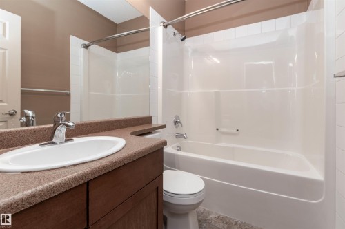 114 263 Macewan Road, Edmonton, AB - Indoor Photo Showing Bathroom