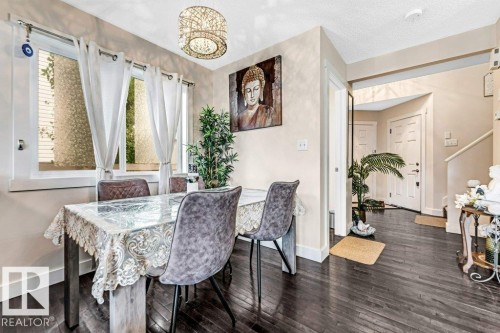 1137 37B Avenue, Edmonton, AB - Indoor Photo Showing Dining Room
