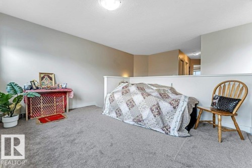 1137 37B Avenue, Edmonton, AB - Indoor