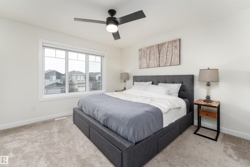 112 Bluff Cove, Leduc, AB - Indoor Photo Showing Bedroom