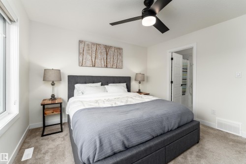 112 Bluff Cove, Leduc, AB - Indoor Photo Showing Bedroom