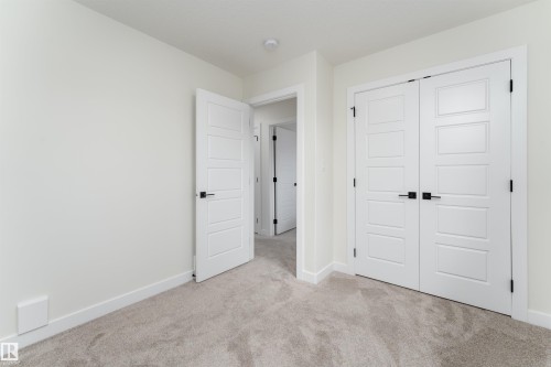 112 Bluff Cove, Leduc, AB - Indoor Photo Showing Other Room