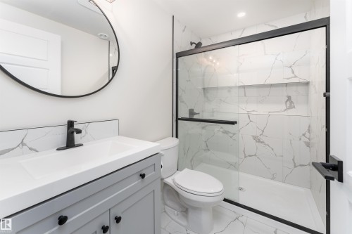 112 Bluff Cove, Leduc, AB - Indoor Photo Showing Bathroom