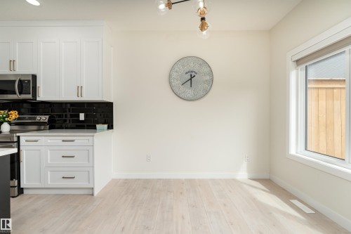 112 Bluff Cove, Leduc, AB - Indoor Photo Showing Kitchen