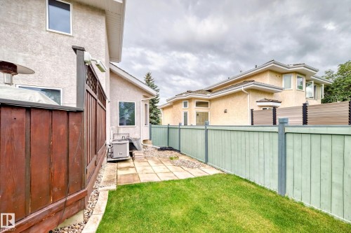 946 Wallbridge Place, Edmonton, AB - Outdoor