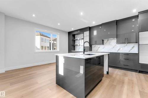 105 Eldridge Point, St. Albert, AB - Indoor Photo Showing Kitchen