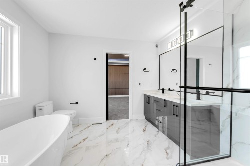 105 Eldridge Point, St. Albert, AB - Indoor Photo Showing Bathroom