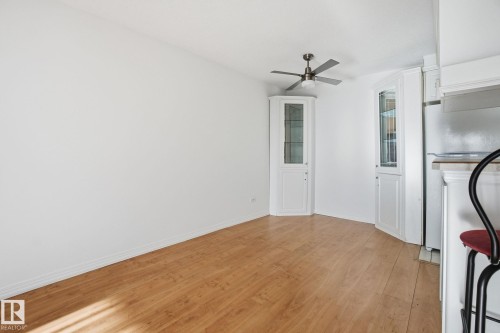 802 11920 100 Avenue, Edmonton, AB - Indoor Photo Showing Other Room