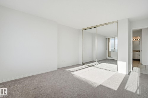 802 11920 100 Avenue, Edmonton, AB - Indoor Photo Showing Other Room