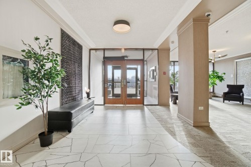 802 11920 100 Avenue, Edmonton, AB - Indoor Photo Showing Other Room