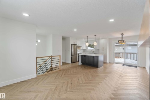 10309 167A Avenue, Edmonton, AB - Indoor Photo Showing Kitchen