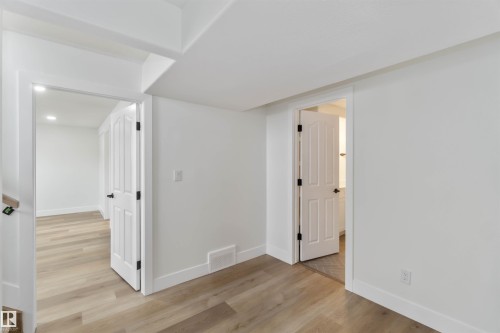 10309 167A Avenue, Edmonton, AB - Indoor Photo Showing Other Room