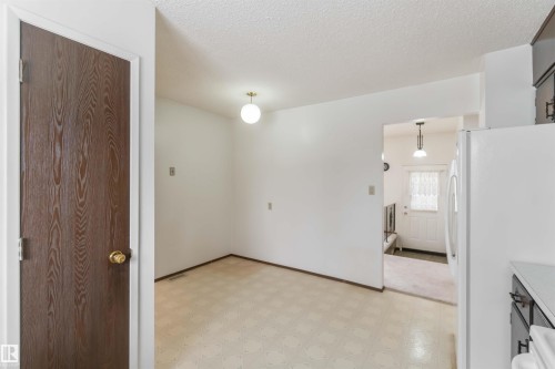 4130 134A Avenue, Edmonton, AB - Indoor Photo Showing Other Room