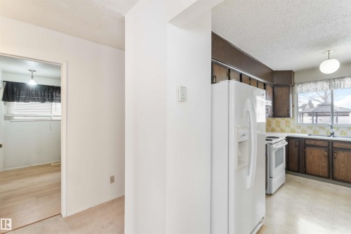 4130 134A Avenue, Edmonton, AB - Indoor Photo Showing Kitchen With Double Sink