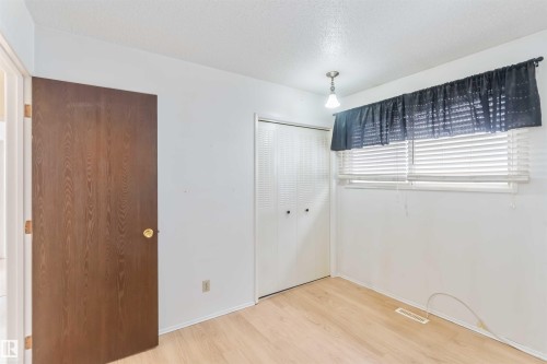 4130 134A Avenue, Edmonton, AB - Indoor Photo Showing Other Room