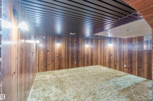 4130 134A Avenue, Edmonton, AB - Indoor Photo Showing Other Room