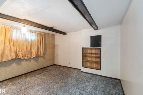 4130 134A Avenue, Edmonton, AB - Indoor Photo Showing Other Room