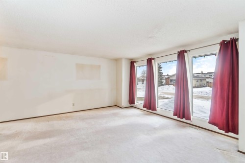 4130 134A Avenue, Edmonton, AB - Indoor Photo Showing Other Room