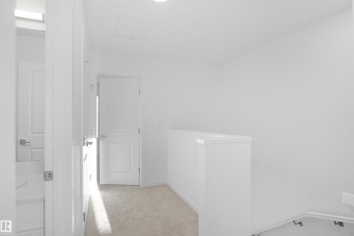 174 Ficus, Fort Saskatchewan, AB - Indoor